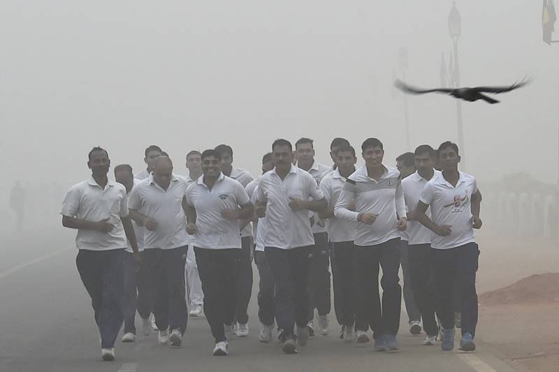 Delhi air pollution Live Updates, delhi air pollution, pollution in delhi, delhi pollution in delhi ncr, delhi, cm arvind kejriwal, manish sisodia, aap, delhi cm arvind kejriwal, haryana, punjab, pollution