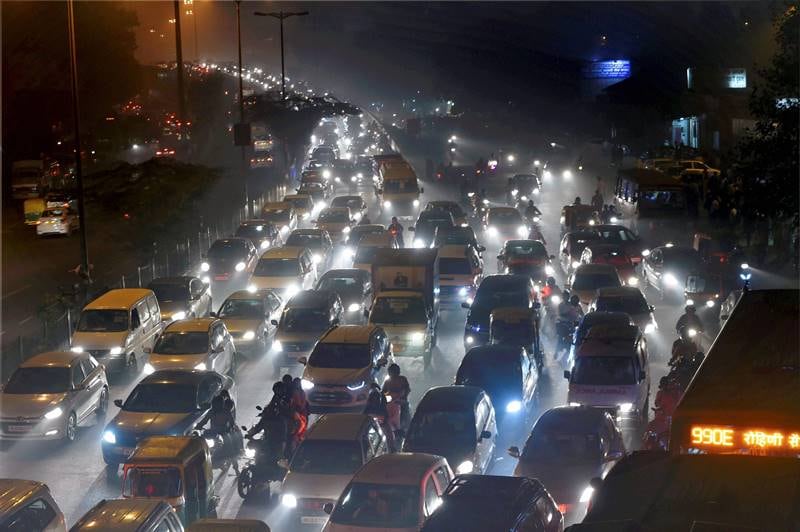 air pollution, delhi pollution, delhi air pollution, delhi smog, smog in delhi, odd even, what is odd even, odd even rules, noida