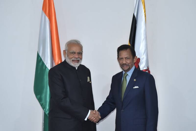 ASEAN summit in Manila, arendra modi, pm modi live, asean summit live, manila, asean summit news, asean summit update, modi news, modi update, modi video, modi speech, modi trump meet, donald trump funny, modi funny, us, china, japan, doklam, modi doklam, south china sea, australia, Sultan Hassanal Bolkiah, Jacinda Ardern, Shinzo Abe, Nguyen Xuan Phuc, Malcolm Turnbull