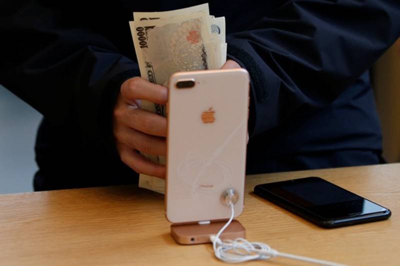apple, apple iphone x, iphone x, iphone x in stores, iphone x launce, iphone x on sale, iphone x, apple store, buy iphone x, buy apple iphone x