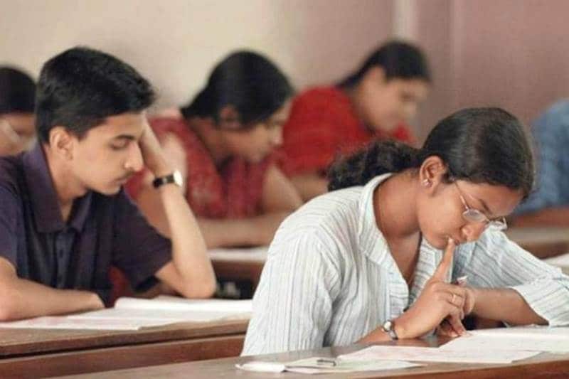 CAT, CAT 2017, CAT 2017 exam, iimcat.ac.in, CAT 2017 exam date, CAT 2017 exam dos and donts, CAT exam list of Dos, CAT exam list of Don’ts, CAT, cat 2017 rews, cat 2017 admit card, cat 2017 last minute tips, IIM ahmedabad, IIM bengaluru, IIM calcutta, IIM indore, IIM shillong, IIM lucknow, Indian Institute of Management, Common Admission Test CAT 2017, Mobiles, electronic gadgets, watches, calculators, papers, wallets, goggles, stationery items,