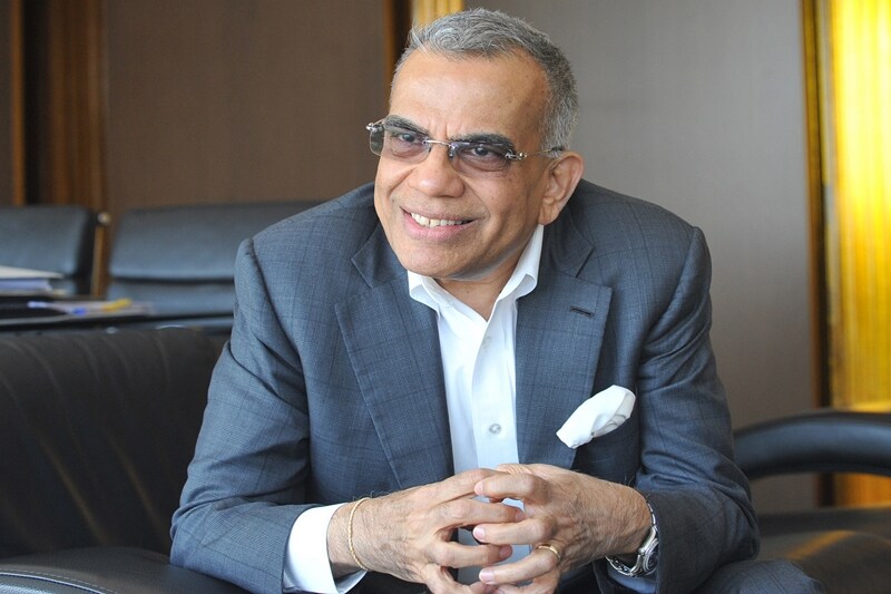 Infosys, Nandan Nilekani, Airtel, Sunil Mittal, Wipro, Azim Premji, Kiran Mazumdar-Shaw, PNC Menon, top 5 Indian Philanthropists, bharti family philanthropy, sunil mittal to donate wealth, sunil mittal philanthropy, bill and melinda gates, Indian Billionaire entrepreneur, Bharti Enterprises