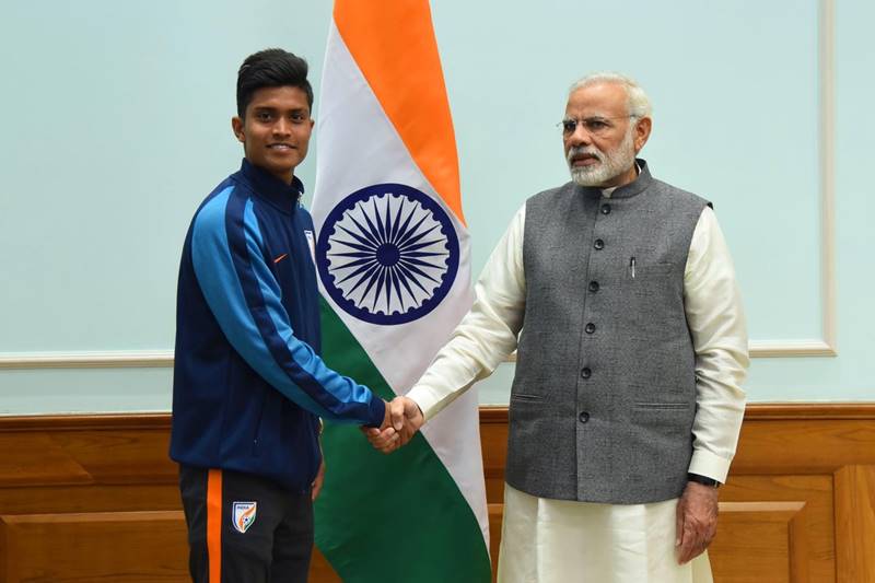 modi, pm modi, pm narendra modi, narendra modi, FIFA U-17 World Cup, football, football players, footballers, FIFA, india, game, players, young players, sports, sports india, sports pics, sports news