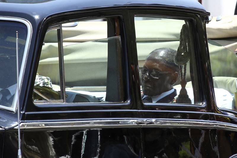 Zimbabwe crisis, Zimbabwe military coup, Zimbabwe, Zimbabwe president Robert Mugabe, Robert Mugabe, Grace Mugabe, Zimbabwe military, Zimbabwe army, Zimbabwe politics