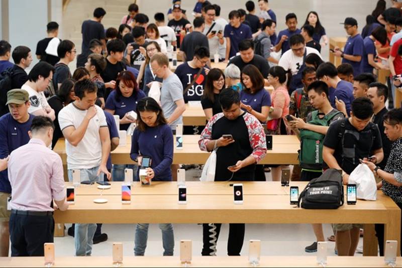 apple, apple iphone x, iphone x, iphone x in stores, iphone x launce, iphone x on sale, iphone x, apple store, buy iphone x, buy apple iphone x