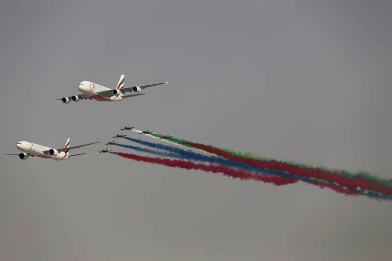 dubai air show, dubai, Emirates, Boeing, Airbus, aircraft, A380, airplane, plane, fighter jets, drones, armored vehicles, missiles, airlines, dubai photos, dubai air show photos, dubai air show images