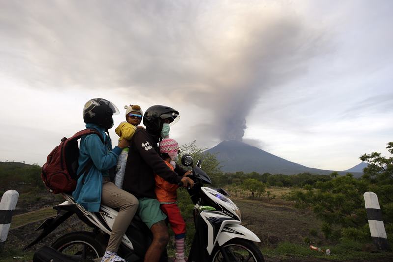 Volcano eruption in Bali, Mount Agung volcano, Bali Volcano, Bali airspace, Bali airport, Bali flights cancelled, Bali airport shut down, Bali Volcano, Pacific ``Ring of Fire''