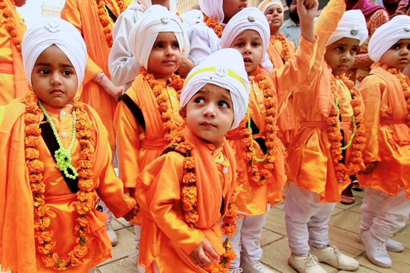 guru nanak jayanti, guru nanak jayanti 2017, guru nanak jayanti celebrations, guru nanak jayanti rituals, guru nanak jayanti gatka, guru nanak jayanti gurudwara, guru nanak jayanti india, guru nanak jayanti news, about guru nanak jayanti, guru nanak jayanti kritan, guru nanak jayanti nagar kirtan, guru nanak jayanti katha, guru nanak jayanti langar, Pakistan India Sikh, sikh, sikhs in india, guru nanak dev