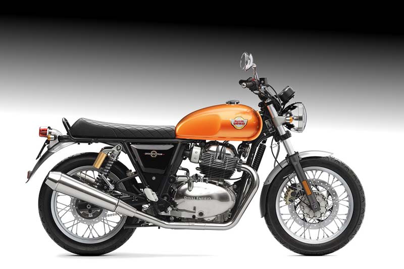 The Interceptor INT 650 is a roadster and offers a 1960s appeal with design cues such as a tear-drop fuel tank, quilted twin-seat and a wide handlebar. The Continental GT 650, on the other hand, is every bit of a cafe racer. It shares its engine, chassis and running parts the Interceptor, while offering different ergonomics and style.