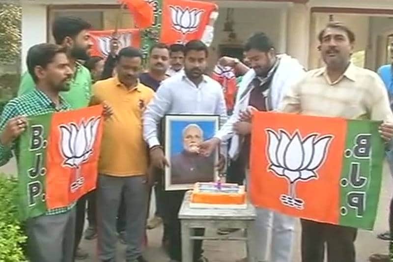 demonetisation anniversary, demonetisation anniversary live, note ban anniversary, note ban one year, 2016 india bank notes, bharatiya janata party, 2016 india bank notes demonetisation, demonetisation one year live, demonetisation india, demonetisation in india, demonetisation meaning, indian demonetisation, narendra modi. pm modi, rahul gandhi, bjp, congress, amit shah, manmohan singh, gujarat polls, himachal polls, gujarat polls dates, himachal election dates, mamata banerjee, gst, gst full form, modi video, modi speech, modi November 8 video, November 8, arun jaitley, rs 500, rs 1000, black day, anti-black money day