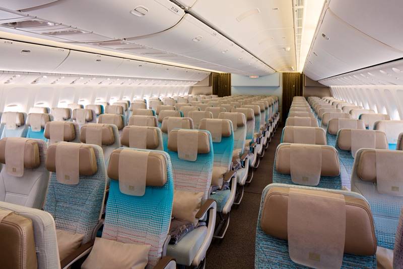 dubai air show, Dubai Air Show 2017, dubai, Emirates, Emirates first class private suites, Emirates suites, luxury travel Boeing, Boeing 777, Airbus, aircraft, A380, airplane, plane, fighter jets, drones, armored vehicles, missiles, airlines, dubai photos, dubai air show photos, dubai air show images