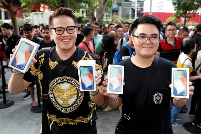 apple, apple iphone x, iphone x, iphone x in stores, iphone x launce, iphone x on sale, iphone x, apple store, buy iphone x, buy apple iphone x