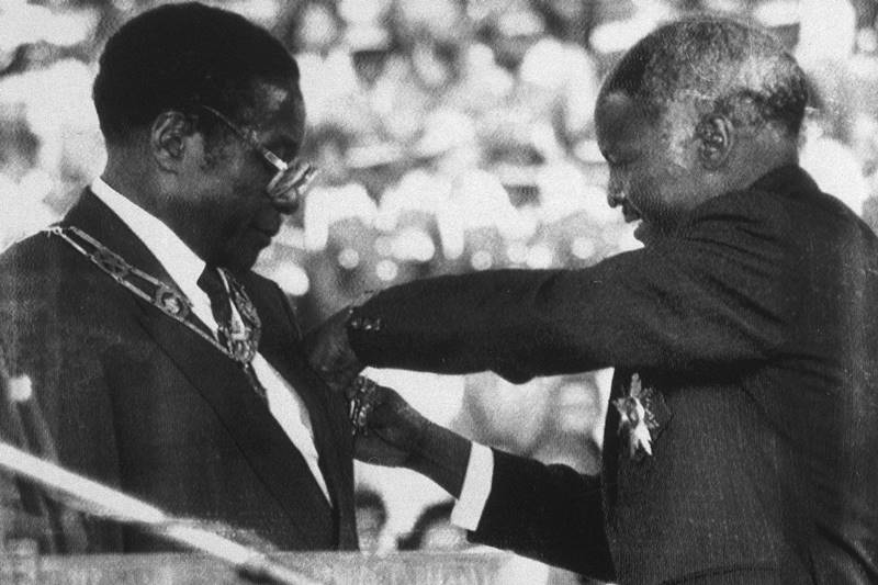 Zimbabwe crisis, Zimbabwe military coup, Zimbabwe, Zimbabwe president Robert Mugabe, Robert Mugabe, Grace Mugabe, Zimbabwe military, Zimbabwe army, Zimbabwe politics