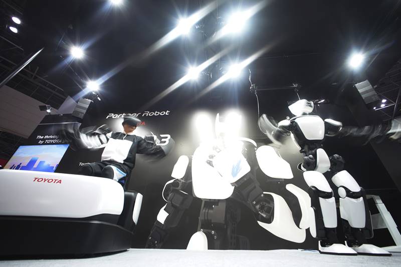 Toyota, humanoid robot, humanoid robot T-HR3, International Robot Exhibition, third generation humanoid robot, T-HR3, tokyo, japan, china, robot, artificial intelligence, technology
