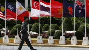Hong Kong, ASEAN, free trade, ASEAN signs free trade, ASEAN signs investment pacts, Hong Kong, Southeast Asian Nations, regional trade protectionism