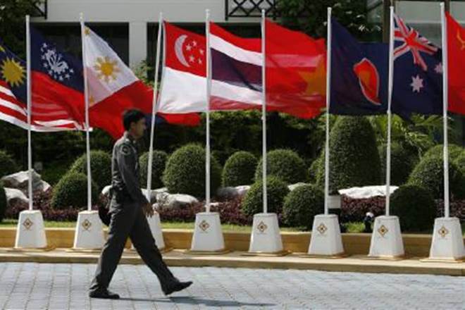 Hong Kong, ASEAN, free trade, ASEAN signs free trade, ASEAN signs investment pacts, Hong Kong, Southeast Asian Nations, regional trade protectionism Hong Kong, ASEAN, free trade, ASEAN signs free trade, ASEAN signs investment pacts, Hong Kong, Southeast Asian Nations, regional trade protectionism