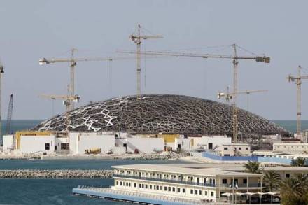 Louvre, Abu Dhabi, Louvre Abu Dhabi, Louvre Abu Dhabi set to open, Arab world, Emmanuel Macron, silver-toned dome