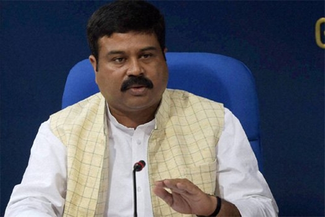 Dharmendra Pradhan, oil marketing companies, 2G ethanol suppliers, India, hydrocarbon import, Union Cabinet, 2G ethanol bio-refineries