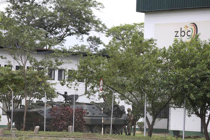 Zimbabwe, Zimbabwe military, Zimbabwe military coup, Zimbabwe crisis, Zimbabwe army, President Robert Mugabe, President mugabe, Zimbabwe under military, Major General Sibusiso Moyo, house arrest, Robert Mugabe house arrest, independence, Britain, world news