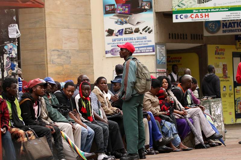 Zimbabwe, Zimbabwe military, Zimbabwe military coup, Zimbabwe crisis, Zimbabwe army, President Robert Mugabe, President mugabe, Zimbabwe under military, Major General Sibusiso Moyo, house arrest, Robert Mugabe house arrest, independence, Britain, world news