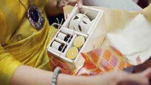 gifting woes, gifts, Amazon Gift Card, gift box, commercials of gifts, commercial for Amazon Gift Card, industries, The answer to gifting woes, industry stories, amazon, online shopping, brandwagon