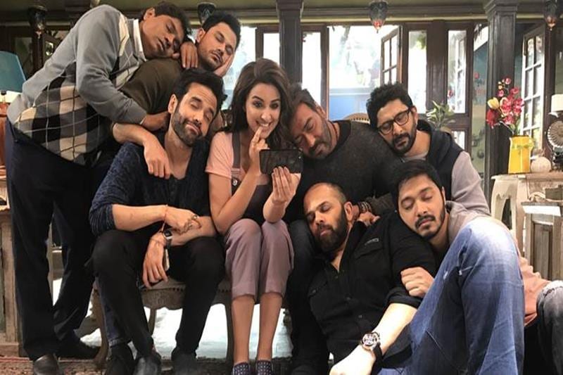 Tusshar Kapoor,Shreyas Talpade,rohit shetty,Parineeti Chopra,Arshad Warsi,ajay devgn-parineeti chopra, Golmaal Again, Shahrukh Khan, SRK, Box office