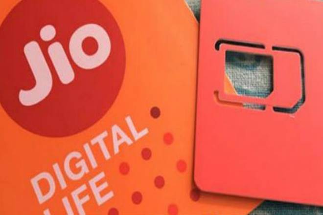 Reliance Jio offers triple cashback scheme