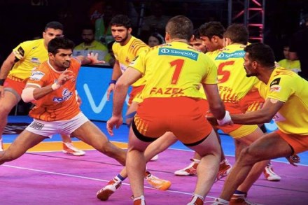 Puneri Paltan vs Gujarat Fortunegiants in Pro Kabaddi League 2017