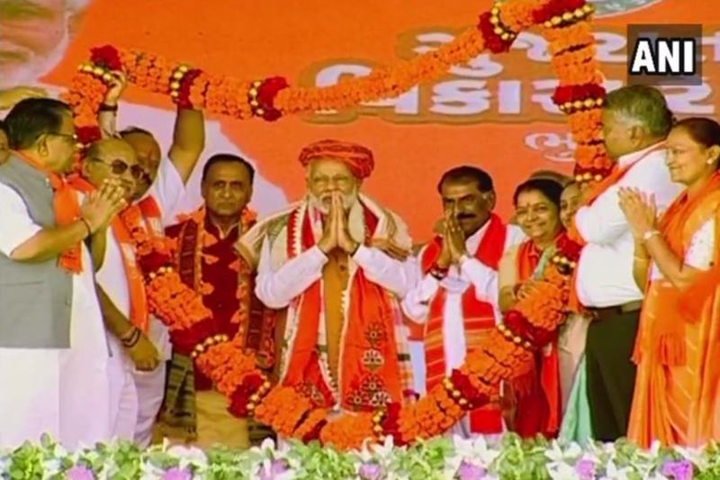 Gujarat Assembly Election 2017, Modi in Gujarat, Modi speech in Gujarat, Prime Minister speech in Gujarat, Prime Minister in Gujarat, Prime Minister Narendra Modi in Gujarat, Narendra Modi in Gujarat election 2017, Narendra Modi for BJP, Narendra Modi BJP Gujarat, Narendra Modi Bharatiya Janata Party, Narendra Modi election campaign in Gujarat,