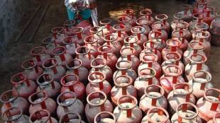 Free LPG, LPG scheme, free LPG scheme, Pradhan Mantri Ujjwala Yojana, Narendra Modi, LPG cylinder, PMUY refill rate