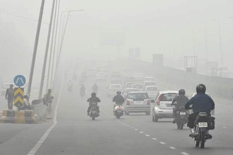 Smog affected the visibility in Delhi-NCR which caused movement in traffic. (PTI)