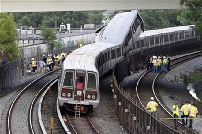 Singapore, Western area, Straits Times Newspaper, Train collided