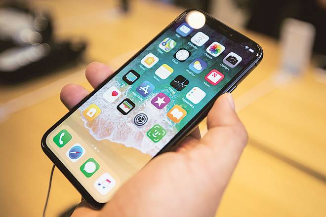 Apple iPhone X review: Stylish smartphone with stellar display ...