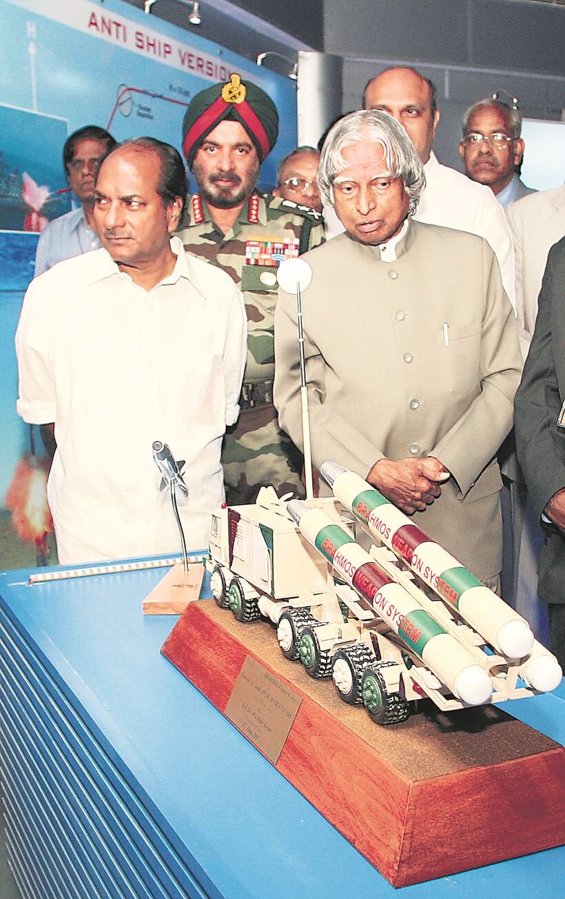 BrahMos missile, indian air force, BrahMos supersonic cruise missile, oindia , russia, Hindustan Aeronautics Limited , BrahMos air version, indian navy