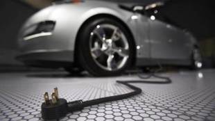 Electric vehicles, Maruti Suzuki, Niti Aayog, Bajaj Auto, TVS , Hero Motocorp, TVS Jupiter, HMSI,  cost of batteries in electric vehicles 