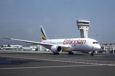 Ethiopian Airlines, Boeing,  Tewolde Gebremariam, Embraer’s E-jet series, dubai air show