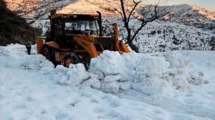 Snowfall in Himachal Pradesh, Jammu and Kashmir, Snowfall in Himachal Pradesh, Jammu and Kashmir NEWS, Snowfall in Poonch, Rohtang Pass, Manali-Leh National Highway closed