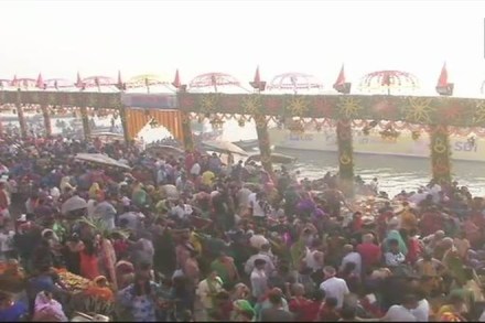 kartik purnima, kartik purnima 2017, happy kartik purnima, kartik purnima celebration, gurpurab, gurpurab 2017, happy gurpurab, ganga, river ganga, ganga varanasi