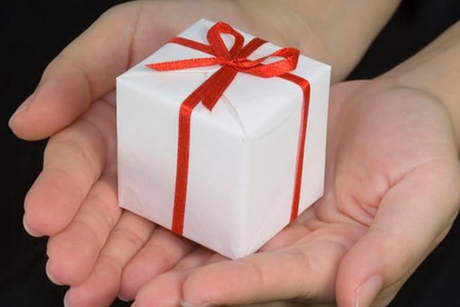 Gift tax in India, tax implications on gifts, tax-free gifts, zero tax on gifts, When high-value gifts are totally tax-free, Gifts from specified relatives, Gifts received on marriage