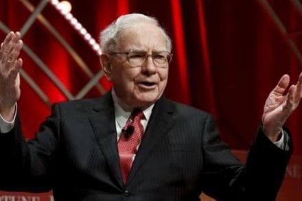 Warren Buffett, investment lessons, Berkshire Hathaway, Warren Buffett rich famous 