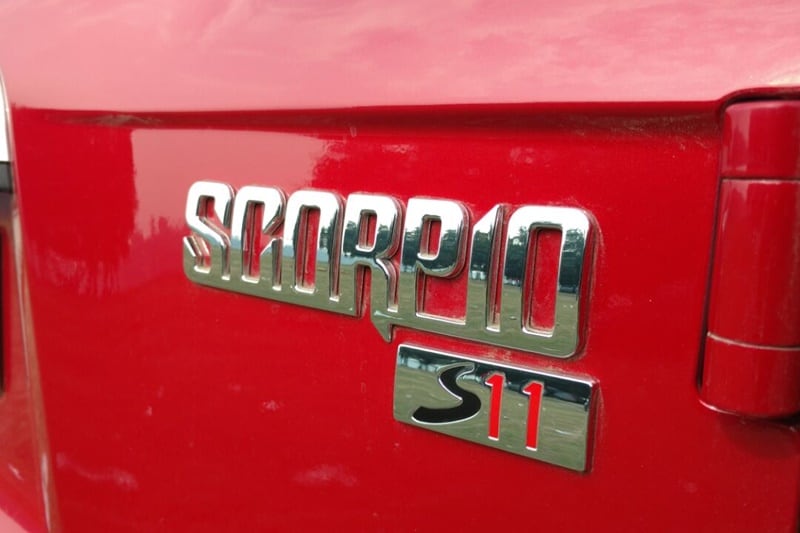 Mahindra Scorpio comes in four variants S3, S5, S7 and top-variant finishes at S11. The base model S3 gets the older m2DICR diesel engine while the remaining tris get the tested 2.2L mHAWK diesel engine. The engine also gets mechanical updates and is tuned in two states – 120bhp and 140 bhp. The powerful tuned engine is available only on the top-two variants and they also get the 6-Speed manual gearbox.