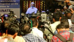 Zakir Naik, Malaysia, islam, Putra Mosque, UK, Ahmad Zahid Hamidi, Osama bin Laden, zakir naik you tube videos
