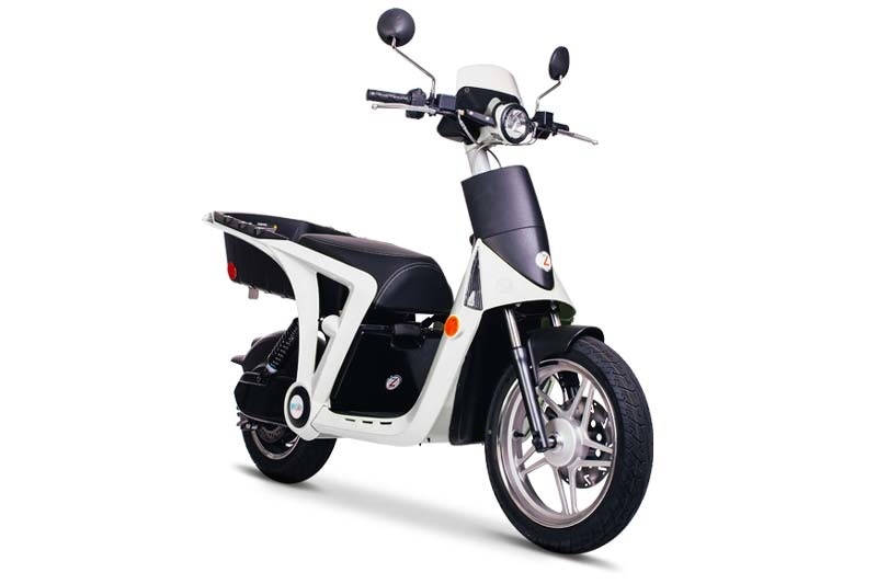Mahindra GenZe: Mahindra & Mahindra is considering launching their GenZe range of electric scooters and e-Bikes in India by 2019. GenZe is a US-based electric two-wheeler manufacturer owned by Mahindra that sells its products only in the US markets. However, the company has not confirmed what products will be launched in the country and their specifications. GenZe currently sells the 2.0 and 2.0 s electric scooters and e-Bikes which are available in two versions, namely, the Sport and Recreational in US markets. Th GenZe e-Bikes are available in three different sizes such as 16-inch, 18-inch and 20-inch.