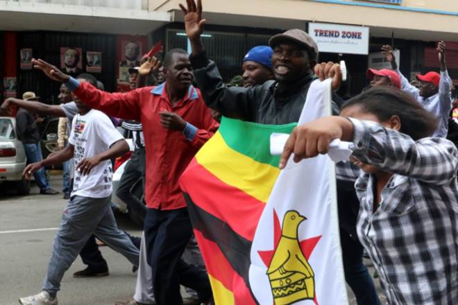 zimbawe, protest in zimbawe, robert mugabe, zimbawe president, mugabe exit, mugabe protest, independence war, zimbawe activists, Constantino Chiwenga zimbawe, protest in zimbawe, robert mugabe, zimbawe president, mugabe exit, mugabe protest, independence war, zimbawe activists, Constantino Chiwenga