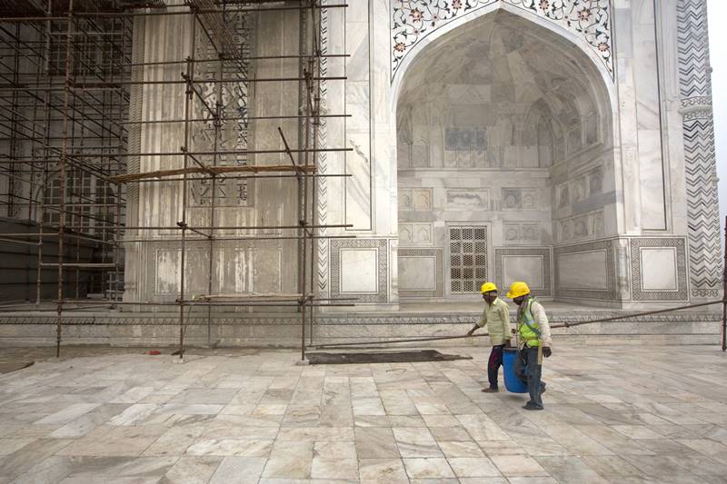 taj mahal, taj mahal cleaning, taj mahal photos, taj mahal news, taj mahal in agra, agra, World Heritage site, where is taj mahal, taj mahl best time to visit, agra photos