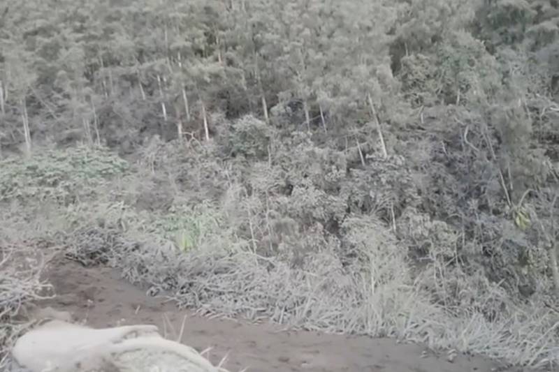 Mount Agung bali, Mount Agung live, Mount Agung volcano eruption, agung volcano, agung mountain, volcano in bali, Mount Agung volcano erupts in Karangasem, Mount Agung volcano, Karangasem, bali, Indonesia, Mount Agung latest