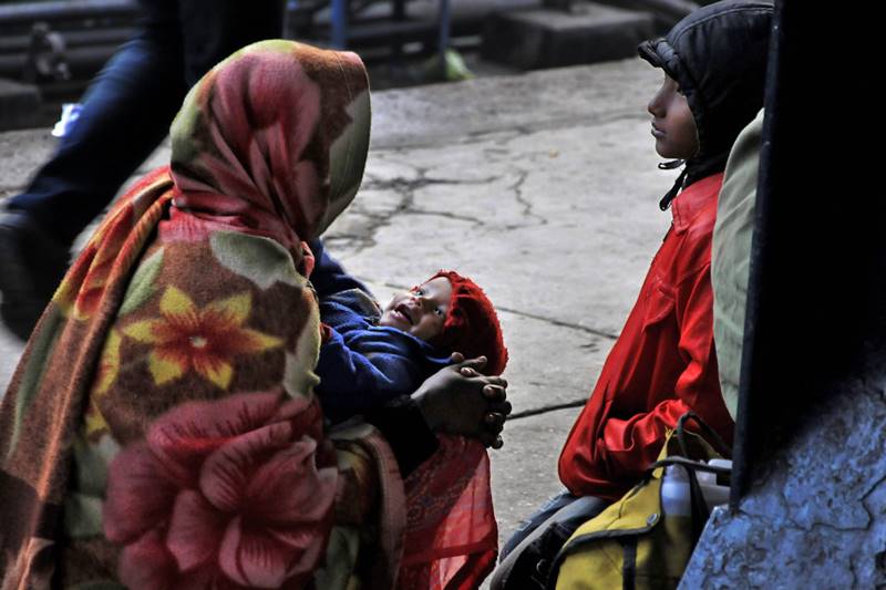 delhi cold, cold wave, cold wave in delhi, winter season, fog, snowfall, delhi temperature, trains cancelled, trains delayed, north india, latest news
