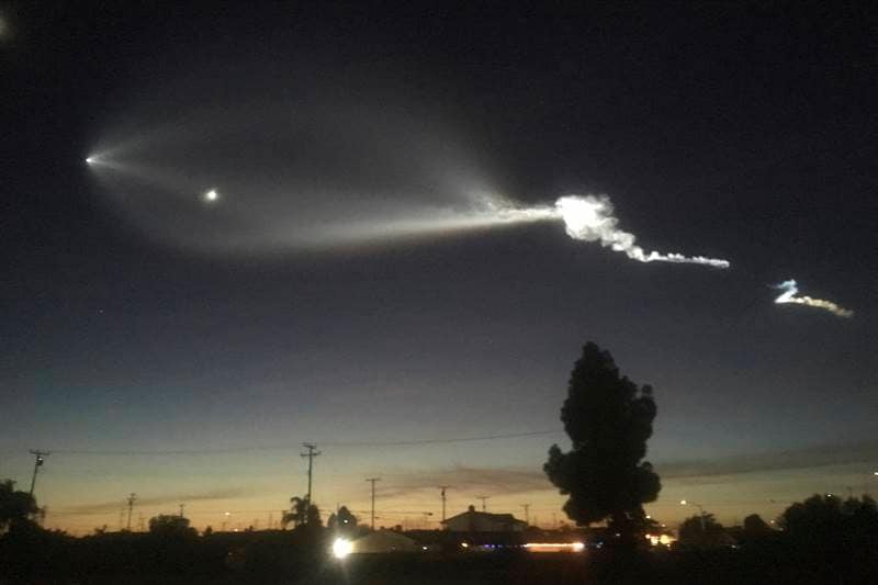 SpaceX, Falcon 9 rocket, SpaceX Falcon 9 rocket, rocket, Falcon 9, California, show of light, mystery light, satellite, world news, science, science news, technology