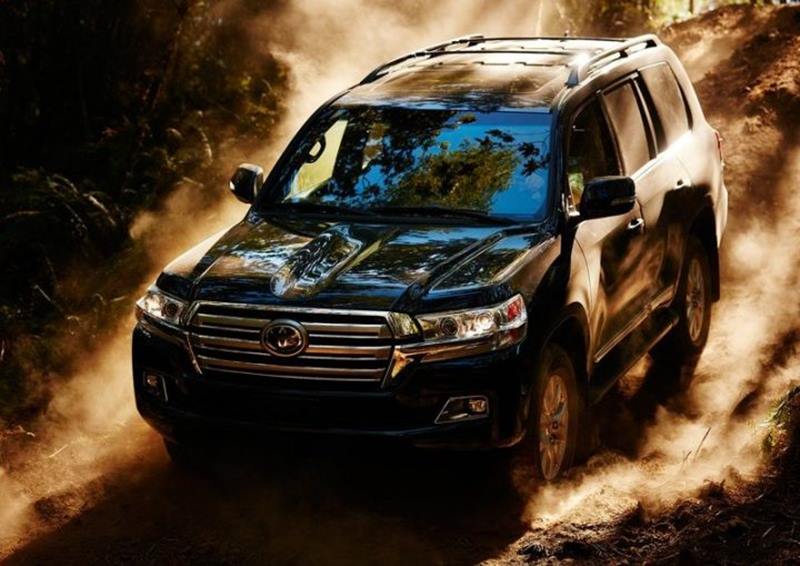 Toyota Land Cruiser: This one is quite the controversy. We don't know if Salman Khan owns a Toyota Land Cruiser or if he ever did or if ever, ever in his life drove one. We do not know. This is just a part of this list because its made headlines quite a lot alongside Salman Khan for a case relating to death of some people. But again, we do not know who was driving it or if anyone was driving at all.