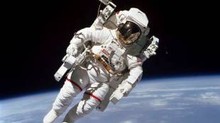 NASA, Astronaut Bruce McCandless, NASA Astronaut Bruce McCandless, Bruce McCandless, Astronaut, Bruce McCandless dies, Bruce McCandless dead, who is Bruce McCandless, nasa pictures, nasa images, nasa photos, world news